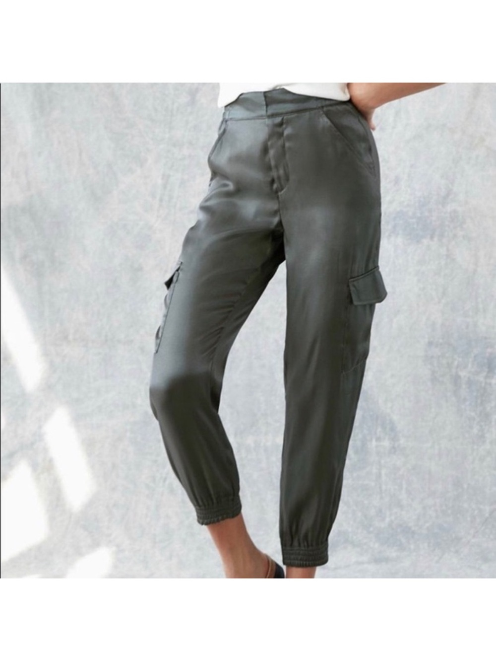 Anthropologie Shimmer Cargo Joggers M
